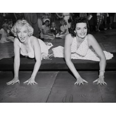 Пазл Мерелин Монро и Джэйн Рассел на Голливудской аллее славы. размеры до 60×90см, 1536эл.