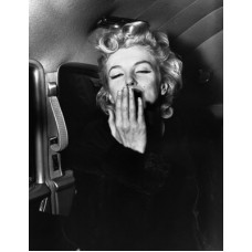 Пазл Мерлин Монро посылающая воздушный поцелуй,1956. размеры до 60×90см, 1536эл.