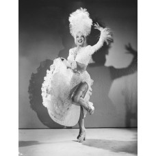 Пазл Танцующая Кармен Миранда. размеры до 60×90см, 1536эл.