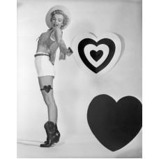 Пазл Мерелин Монро в костюме ковбоя,1951г. размеры до 60×90см, 1536эл.
