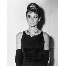 Пазл Одри Хепбёрн с бриллиантовым ожерельем. размеры до 60×90см, 1536эл.